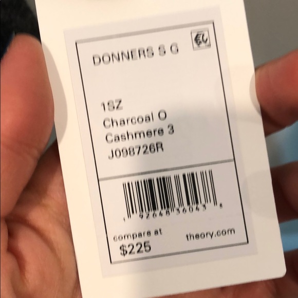 Theory Cashmere Scarf - Picture 3 of 4